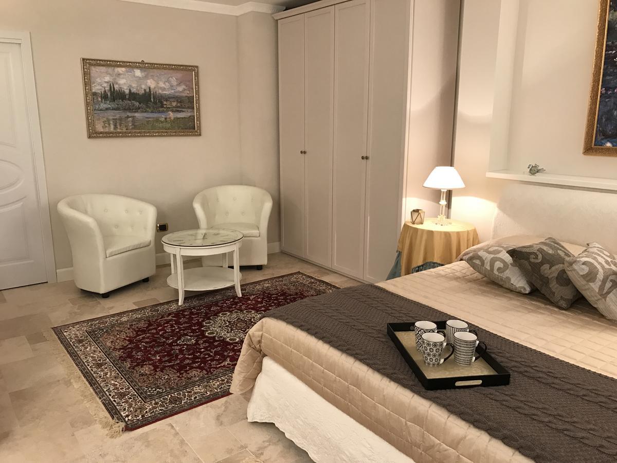 La Cascata Negli Ulivi Bed & Breakfast ตอสโกลาโน มาแดร์โน ภายนอก รูปภาพ