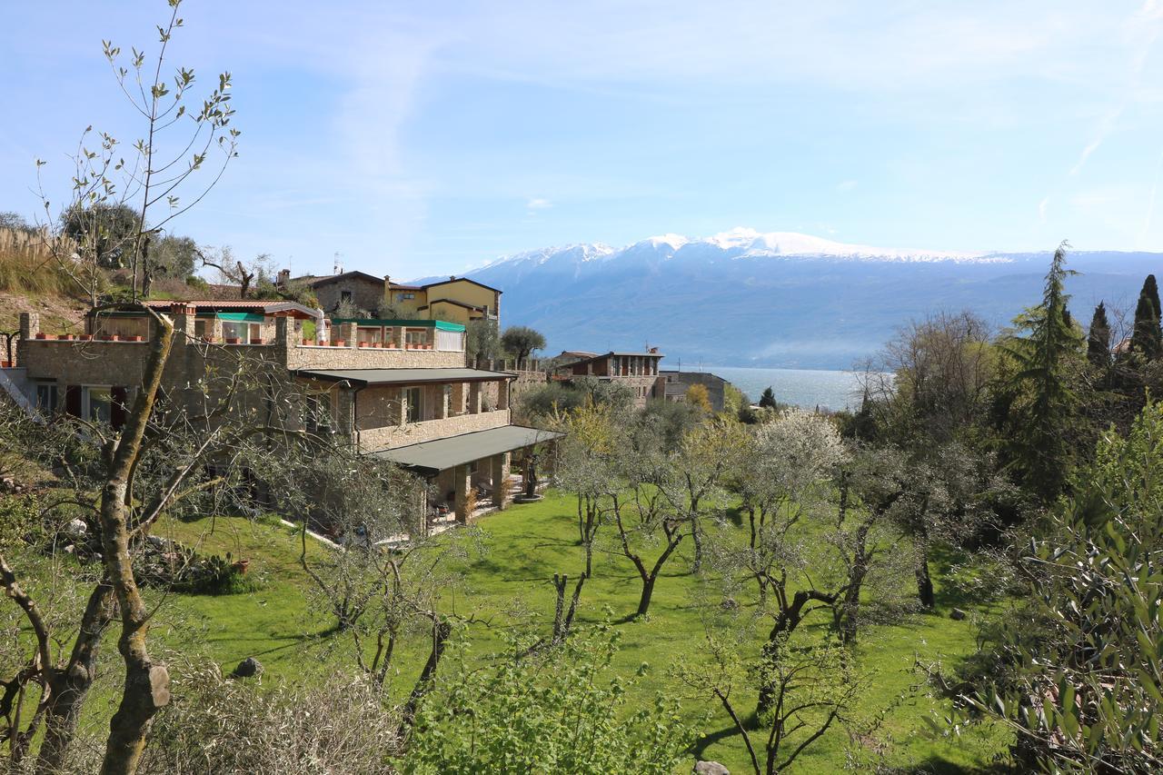 La Cascata Negli Ulivi Bed & Breakfast ตอสโกลาโน มาแดร์โน ภายนอก รูปภาพ